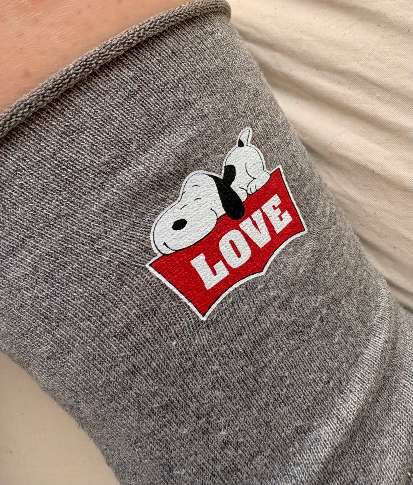 Diseño calcetines love más de cerca para poder apreciar bien los detalles